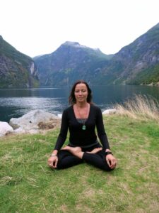 Magdalena_norway_yinyoga